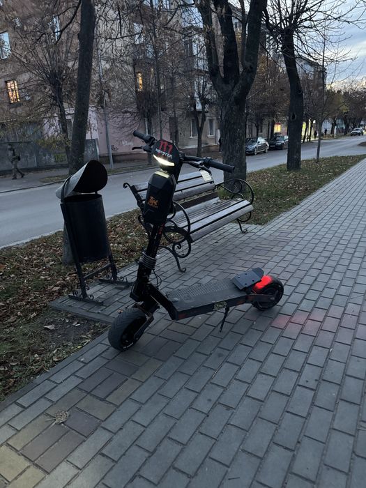 електро самокат Kukirin g4