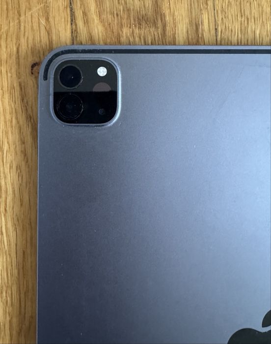 Ipad pro 11 generacja 3 Wi-Fi 128 GB + etui i rysik