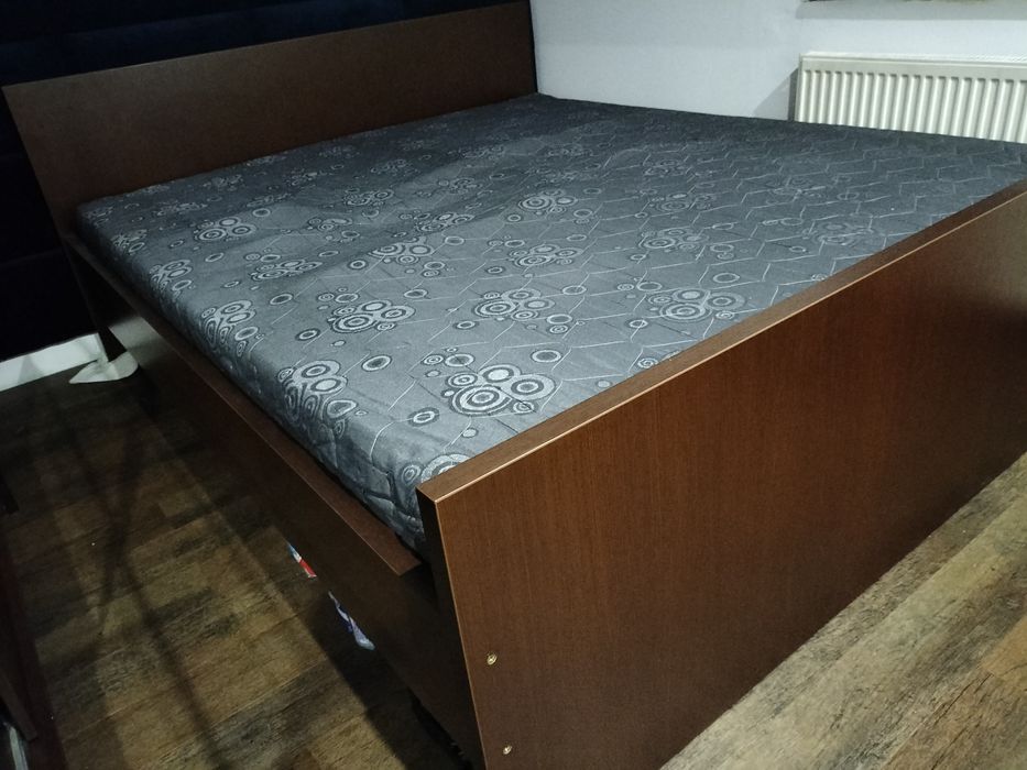 Komplet łóżko, szafa,szafki nocne