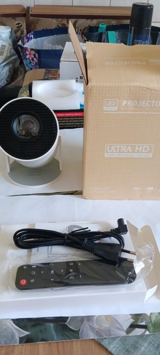 Projektor LED Full HD 4K Android 11 WiFi Netflix Disney+ Nowy.