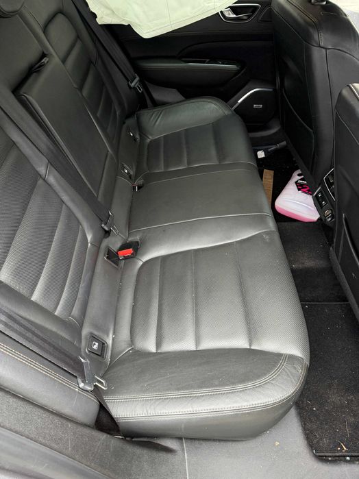 Renault Talisman під відновлення