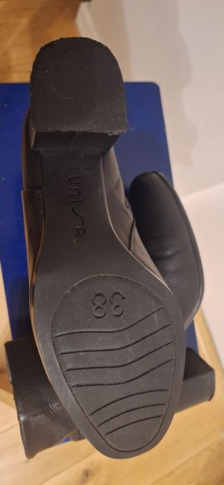 Skórzane botki UNISA, rozm  38