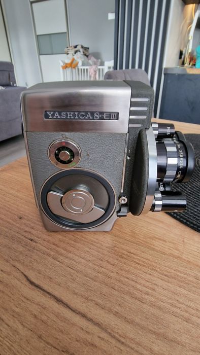 Kamera Yashica 8e3