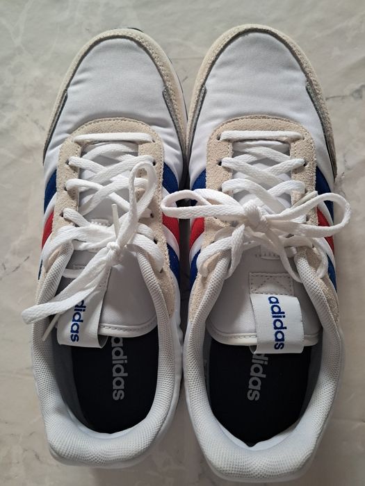 Tenis Adidas brancos