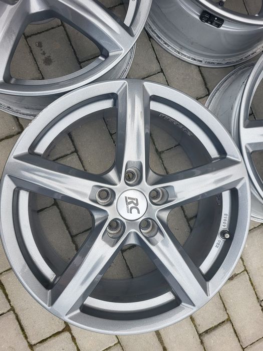 Felgi 7.5x17" 5x112 Audi Q3 Q2 A3 A4 B8 B9 A6 C7 C8 Passat Seat Leon