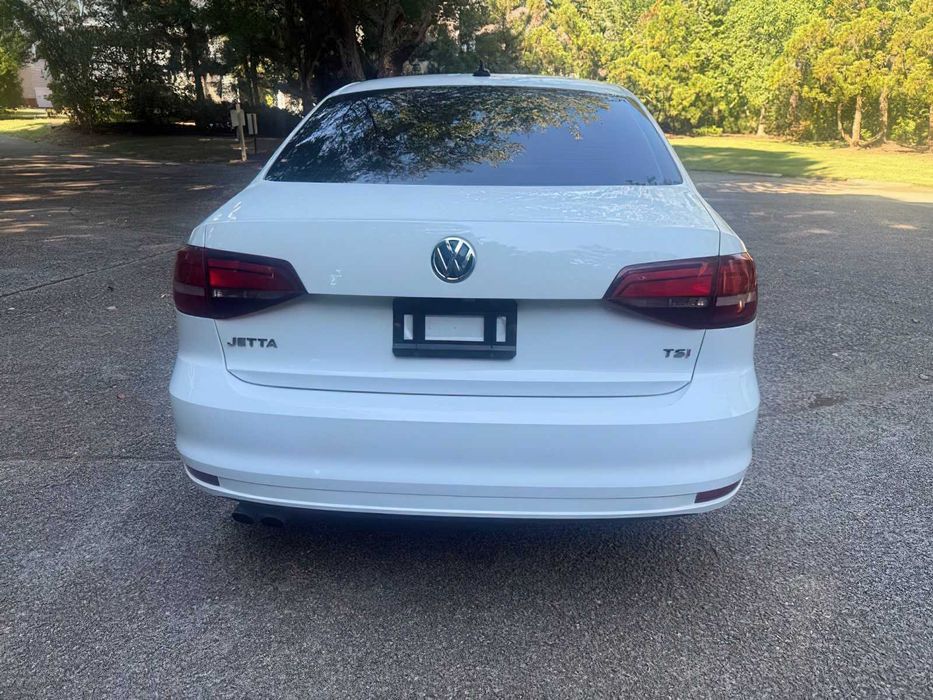Volkswagen Jetta S      2016