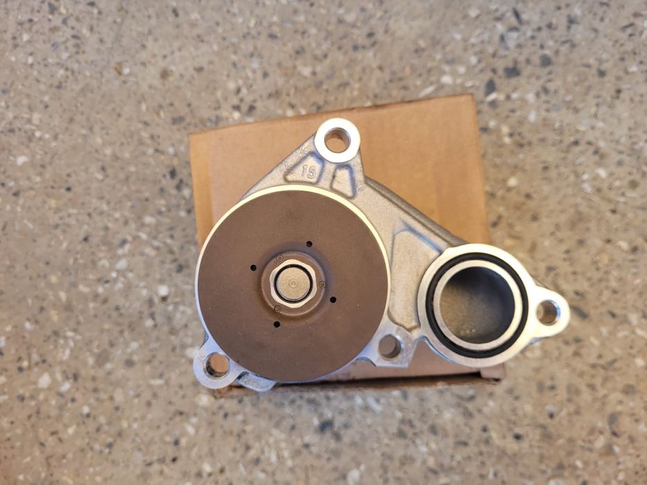 Помпа hyundai, kia crdi 25100 2A300