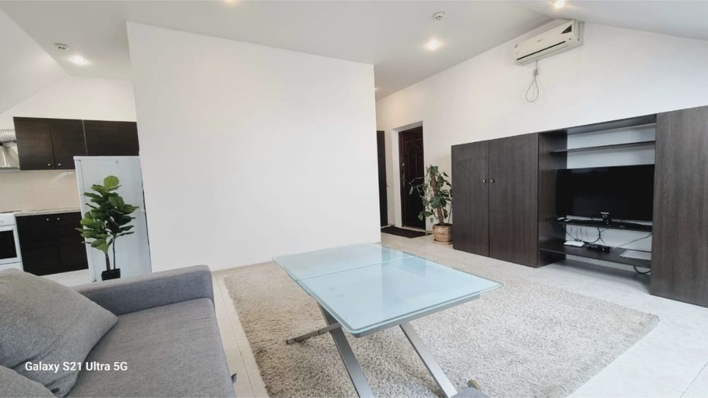 От месяца. 1 к кв. Левый берег. Риелтры не звоните.