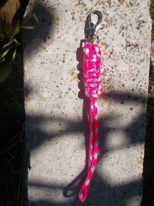Fita de mão em Paracord