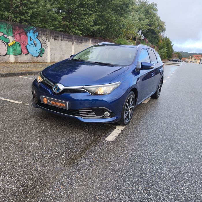 Toyota Auris Touring Sports Hybrid