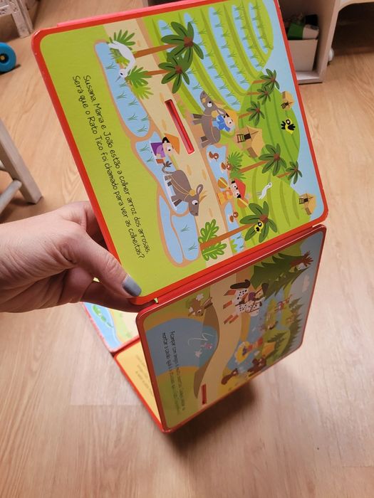 Livro Descobre e brinca crianças