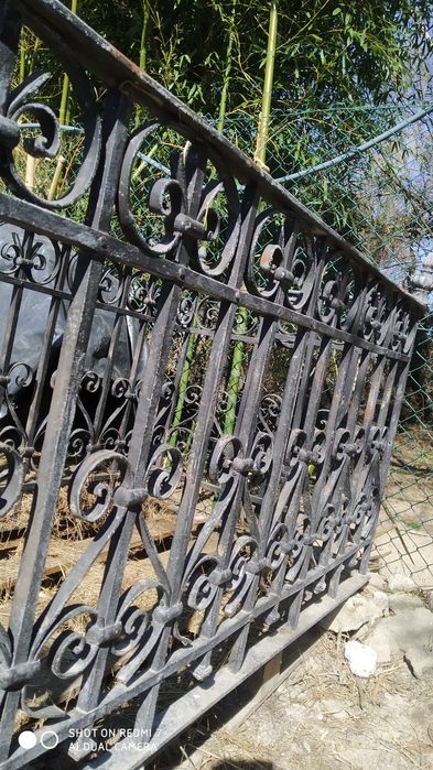 Grades com cerca de 600nos