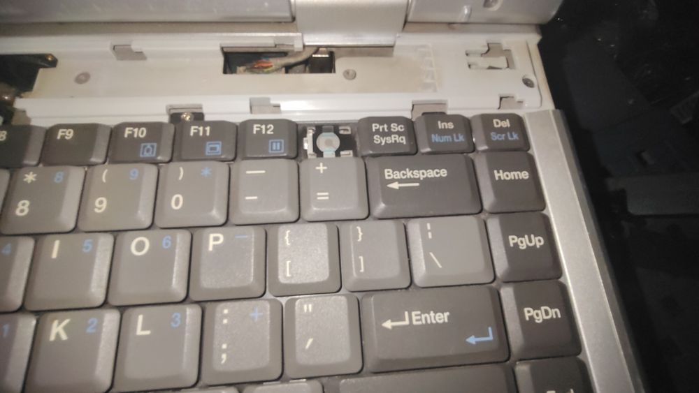 sprzedam laptopa działa