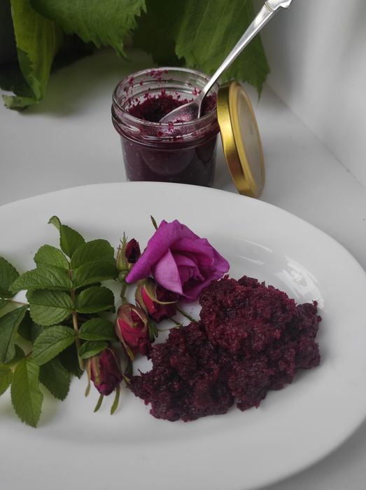 Варення з рожі ружі чайної троянди