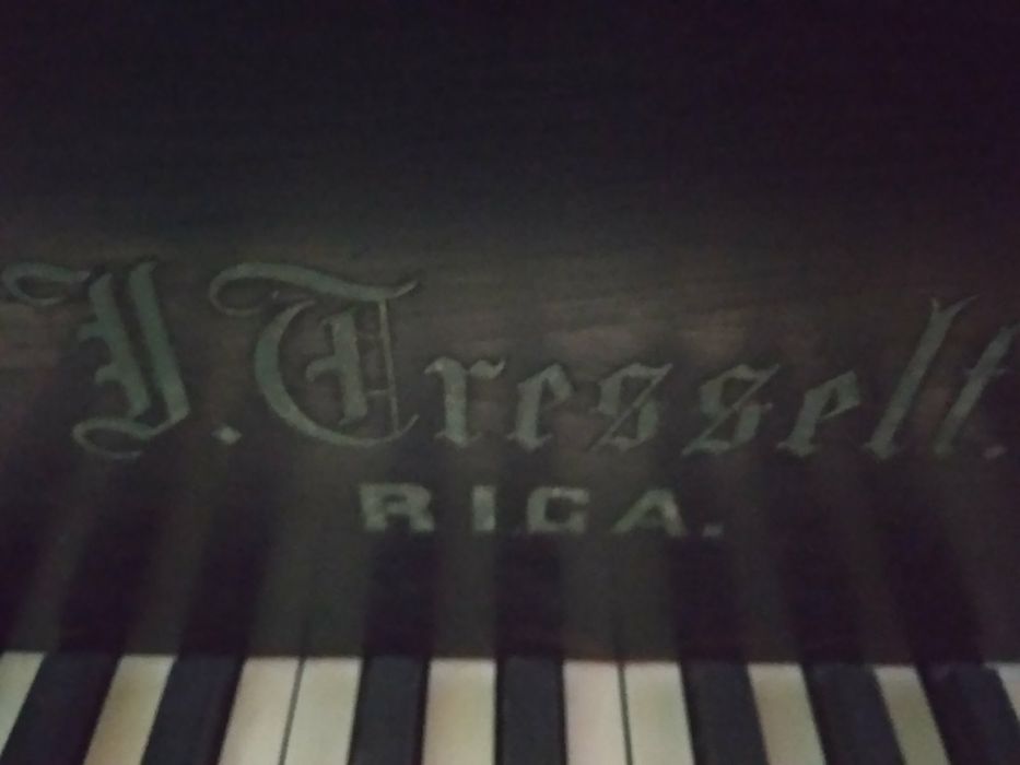 Продається рояль