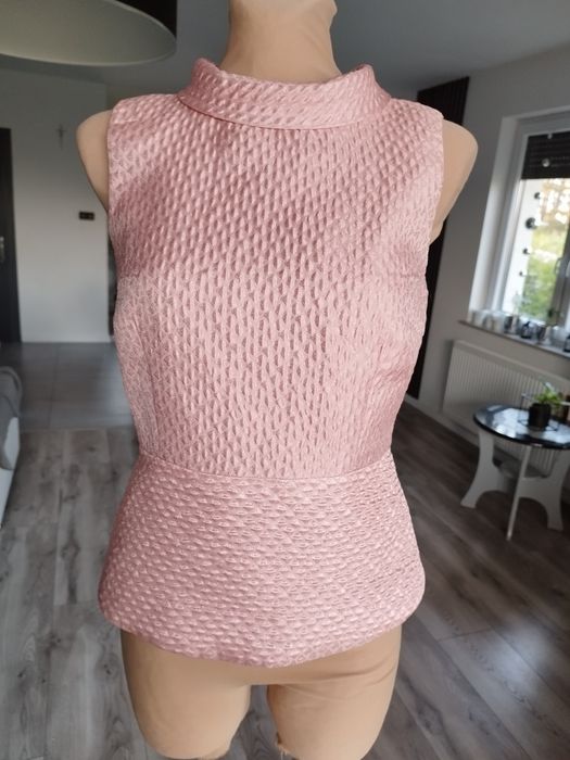 R.34 nowa elegancka bluzeczka bez rękawów suwak kołnierzyk