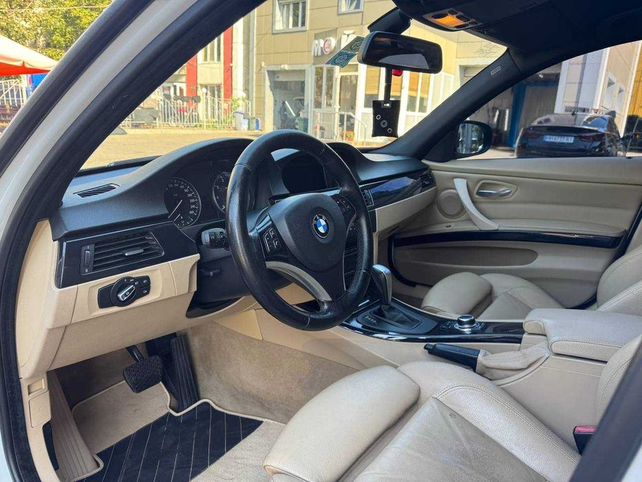 BMW 3  E90  2008