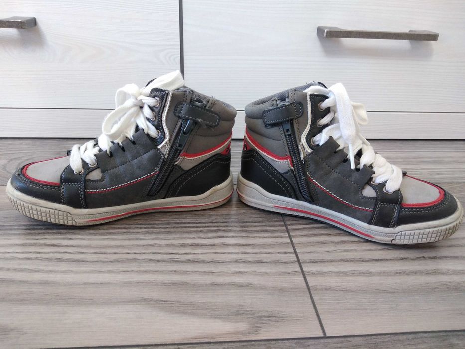Adidasy za kostkę rozmiar 28 w bardzo dobrym stanie