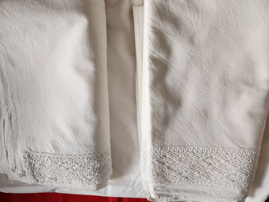 Roupa de cama, toalhas e tapetes