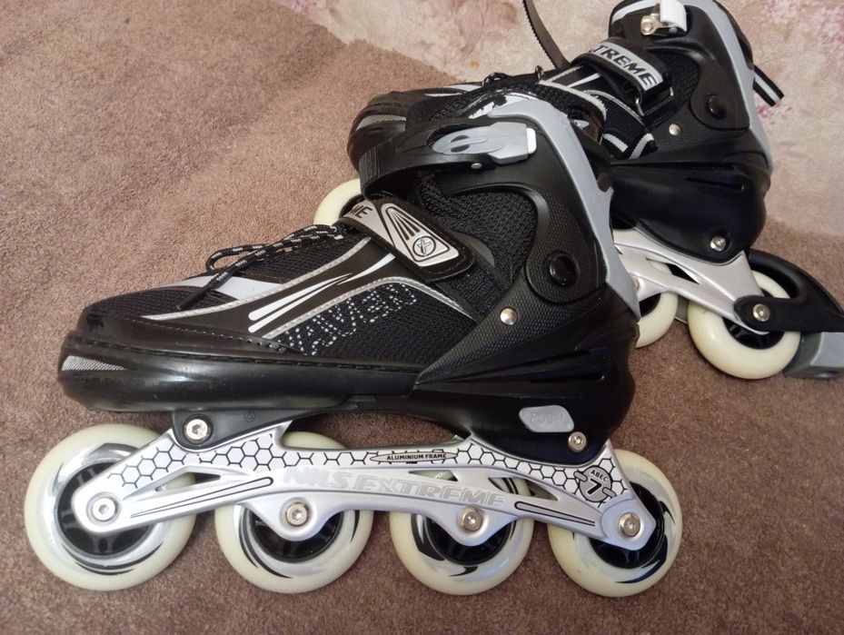 Продам роліки 39-42 розмір торг