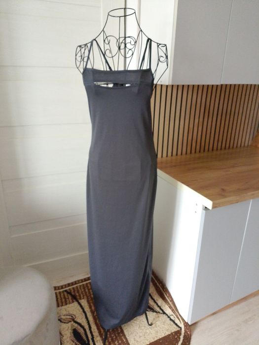 Czarna sukienka maxi z wycięciem cut-out minimalistyczna 90s L 40