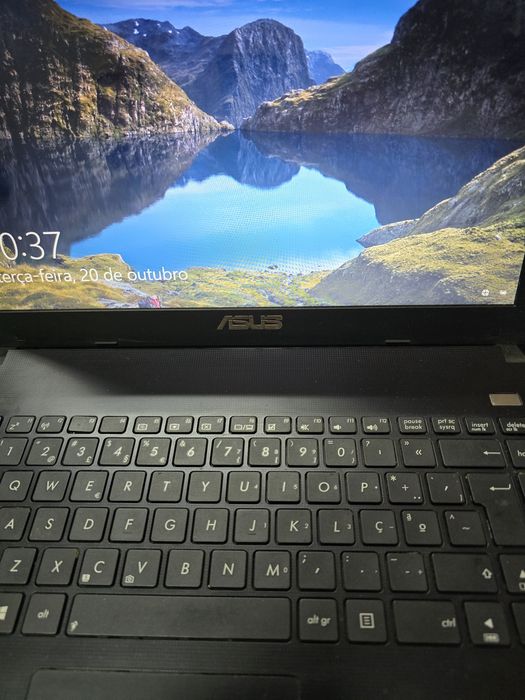 Portátil ASUS 14" 250GB 4GB