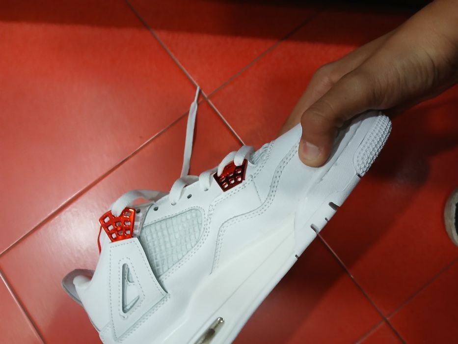 Air jordan 4 retro Red metalic numero 42