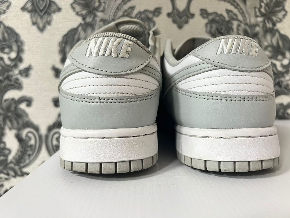 Кроссовки NIKE  врошем состоянии