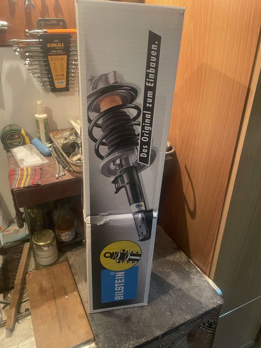 Амортизатор передній до пассат б4 Bilstein 17-105248