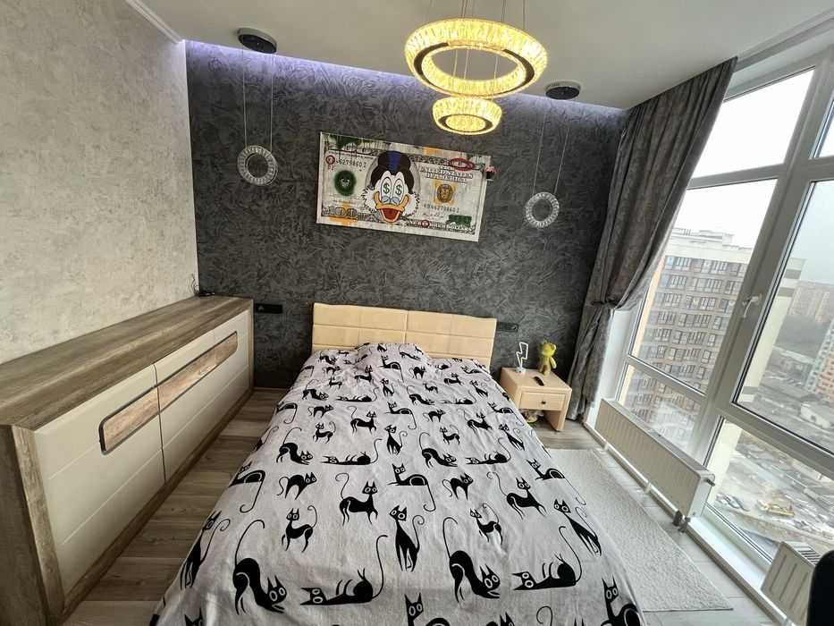 Продам 2-квартира в ЖК Апельсин по вул. Середньофонтанська