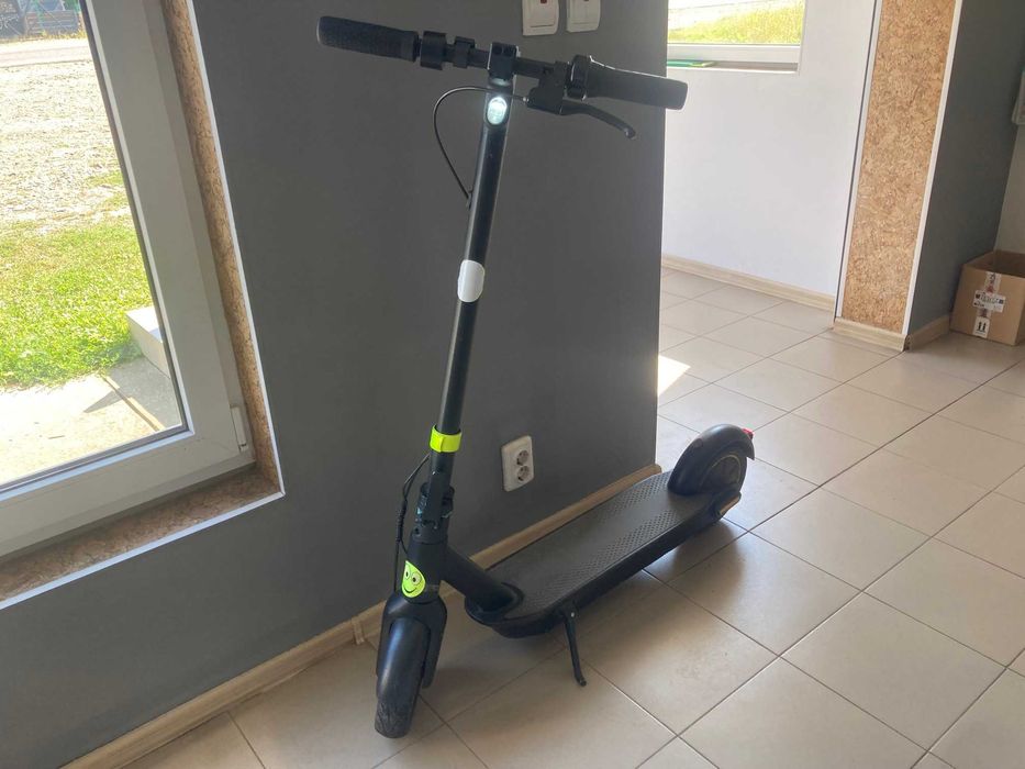 Електросамокат r803z --до 150кг-- 35км/год -- запас 25-30км