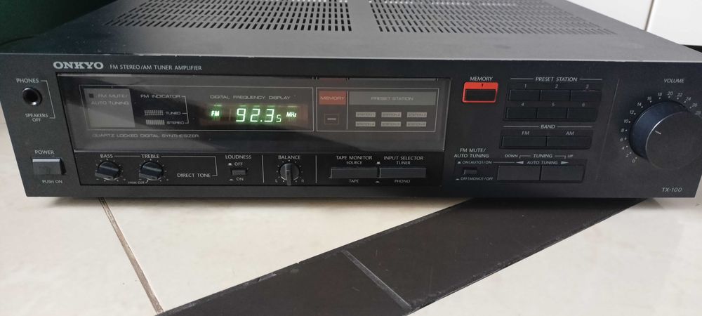 Onkyo TX 100 amplituner stereo
