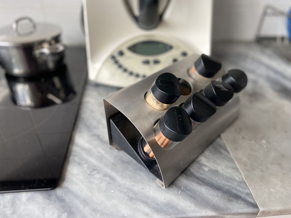 Suporte especiarias Brabantia usado