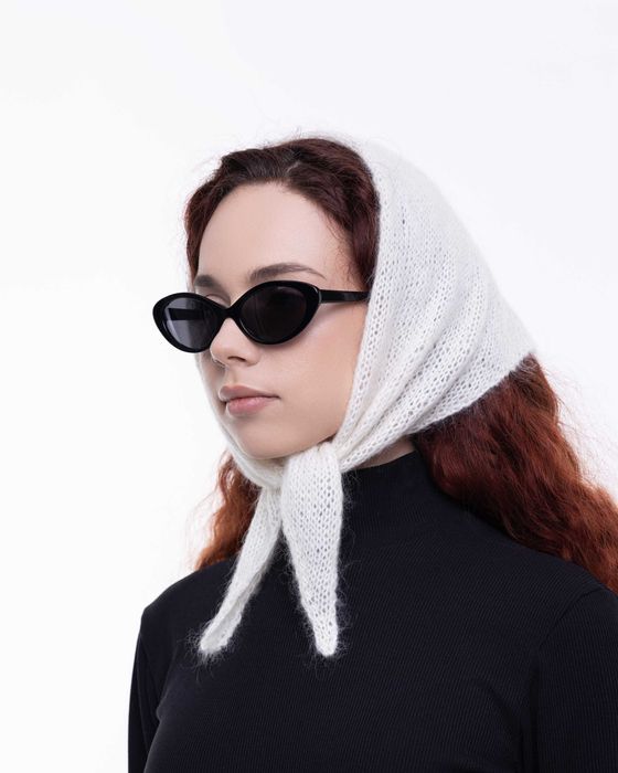 В'язана вручну хустка з мохеру - Тепла, легка, натуральна - 24 кольори