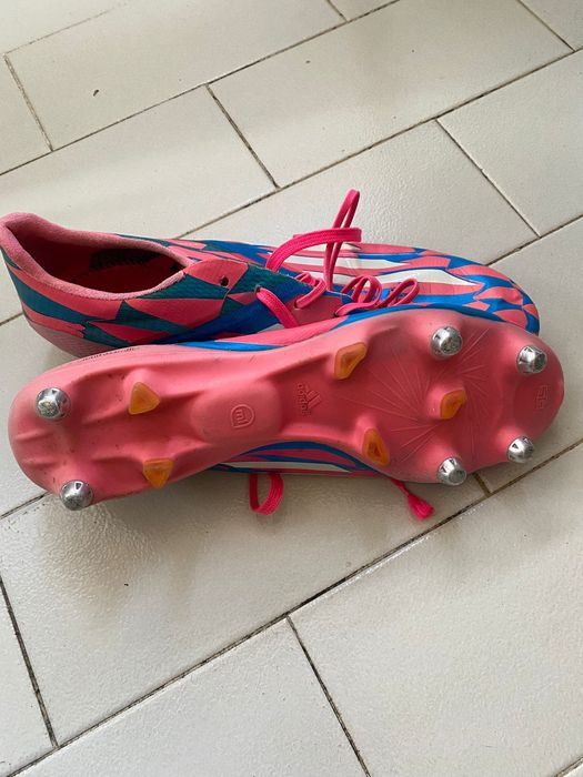 Botas de futebol adidas