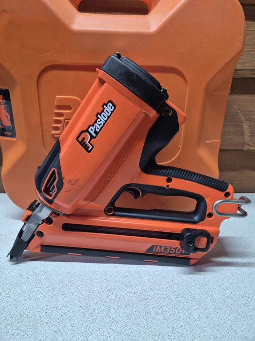 Paslode Gwoździarka +Aku+Ładowarka+Walizka Zestaw.F38
