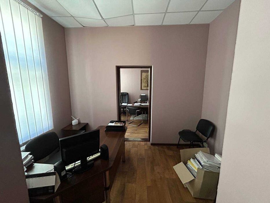 Продаж комерційного приміщення В ЦЕНТРІ міста! Гонча навпроти Оранти