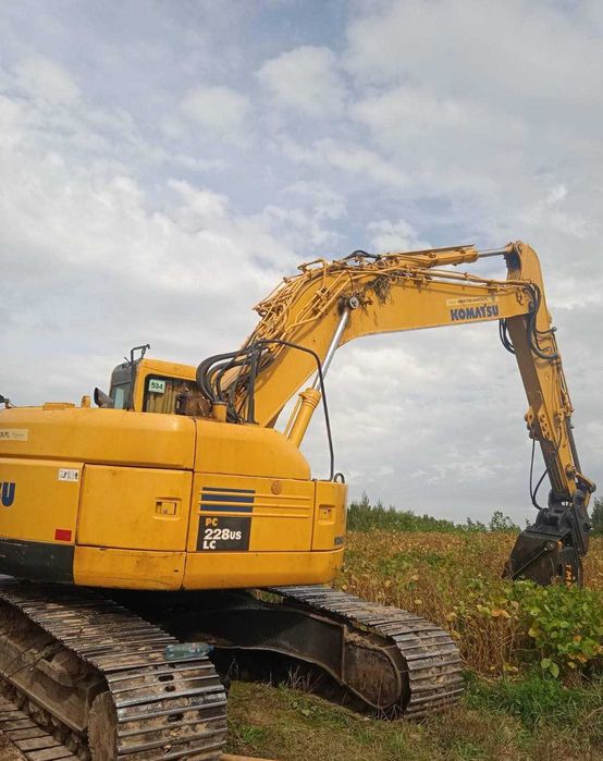 Продається екскаватор Komatsu 228 2010 року