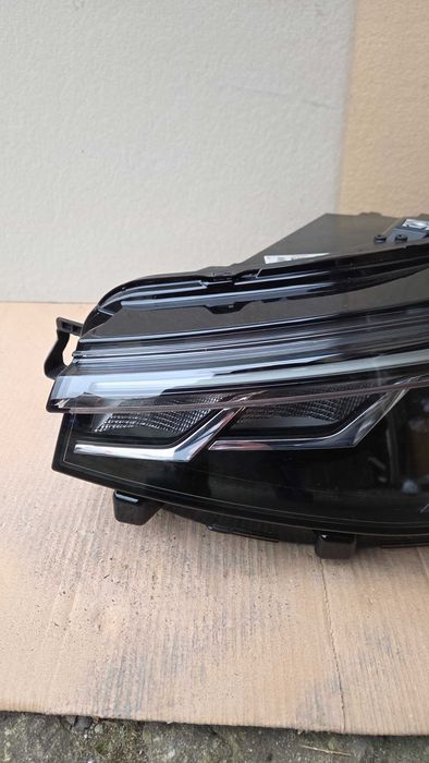 VW Passat B9 lampa przód przednia xenon full led komplet eu l+p