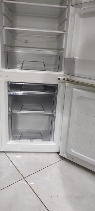 Frigorífico Eletronia