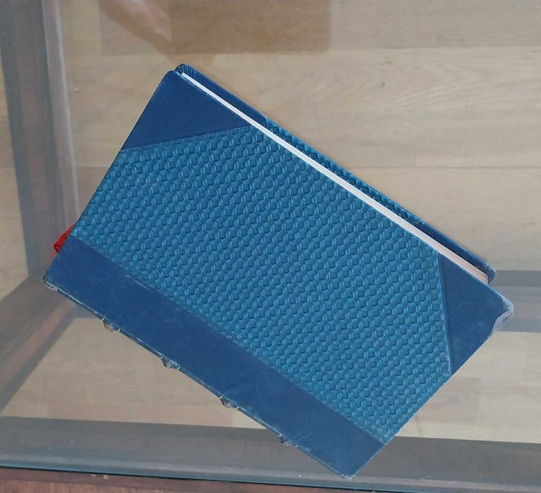 Livro A TERRA de Émile Zola (Português)