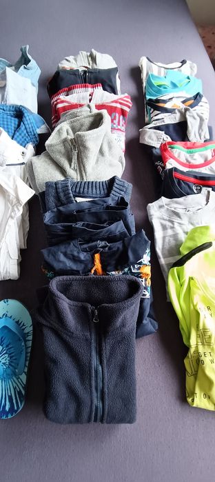 Paka ciuchów dla chłopca 128/134 cm-34 szt