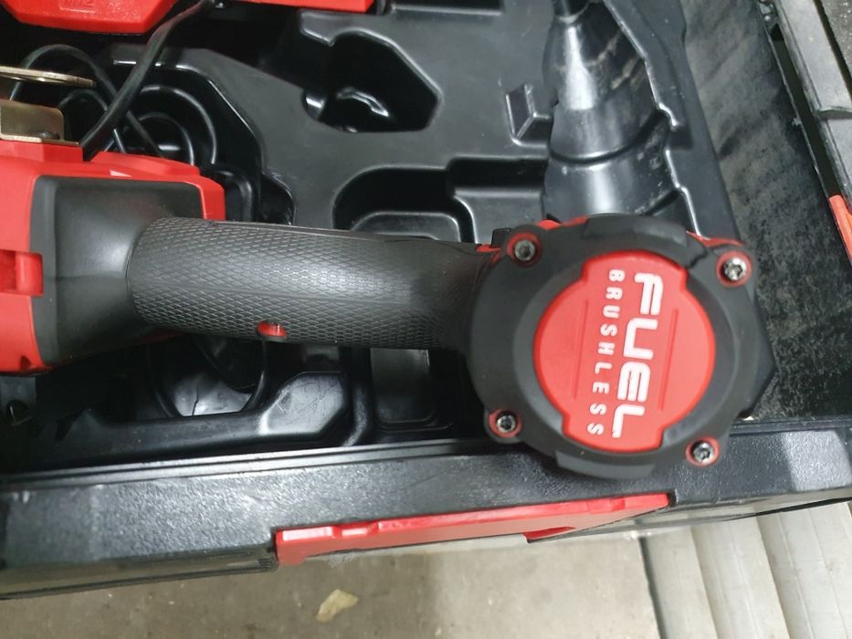 Wiertarko wkrętarka udarowa Milwaukee  M18 FPD2  aku 5.0 Ah  komplet