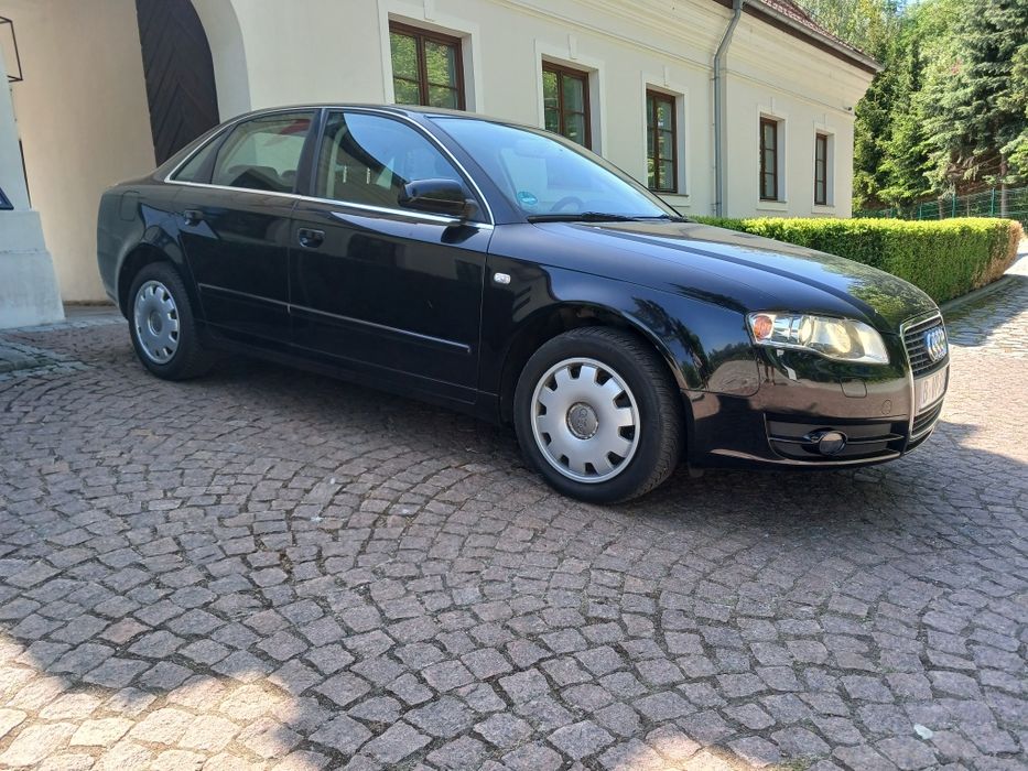 Audi A4 Limousine