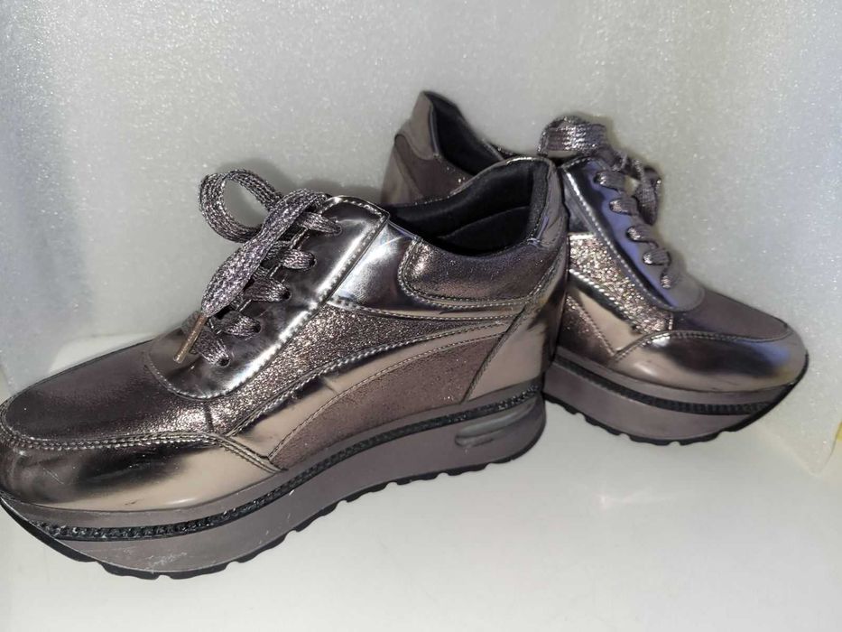 Buty damskie snikersy Chezoliny