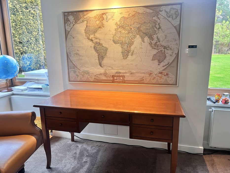 Stylowe biurko i fotel skórzany