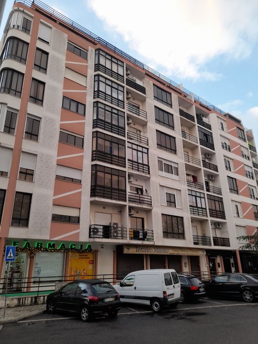 Arrendo quarto Casal de Cambra
