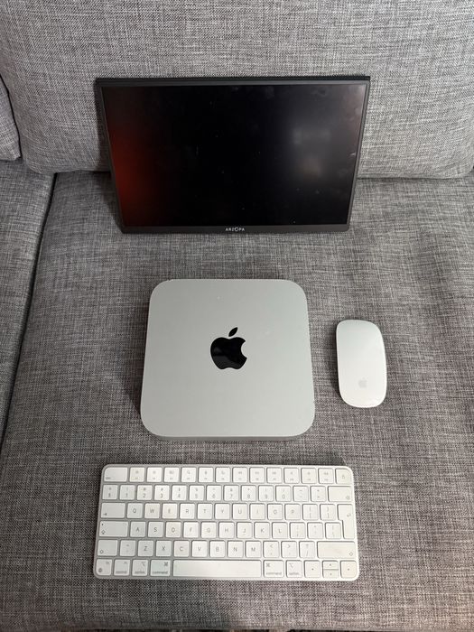 Mac Mini M1 ram: 16Gb dysk SSD: 1TB