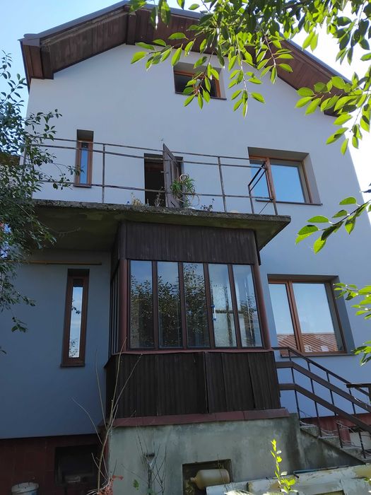 Продаж будинку по вул. Личаківська ( бічна)