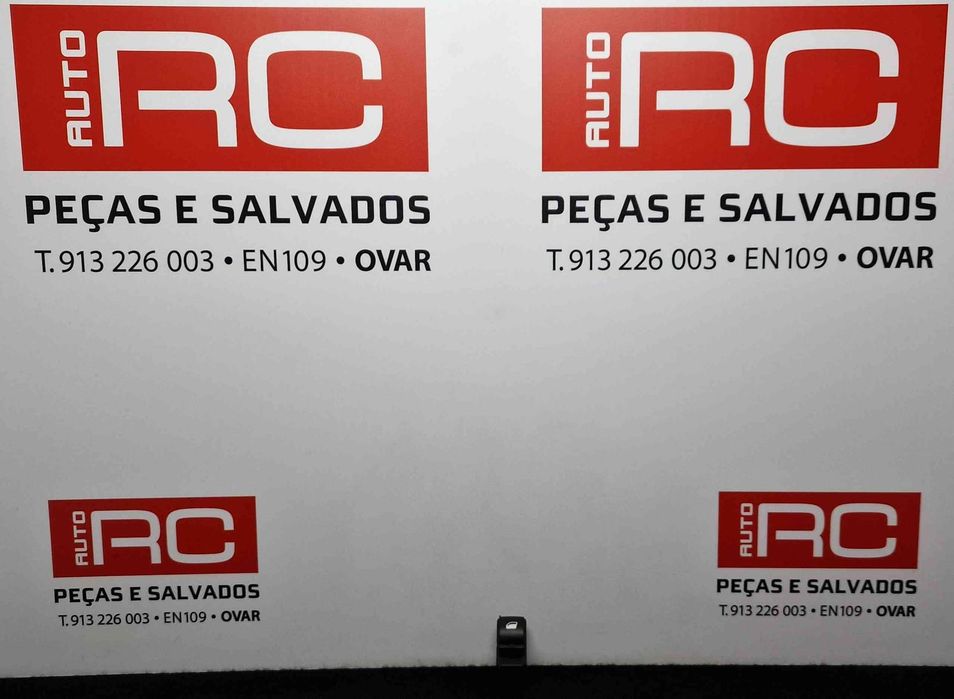 Comando / Botão / Interruptor Vidros Frente Direito 98016307ZD - PEUGEOT RIFTER